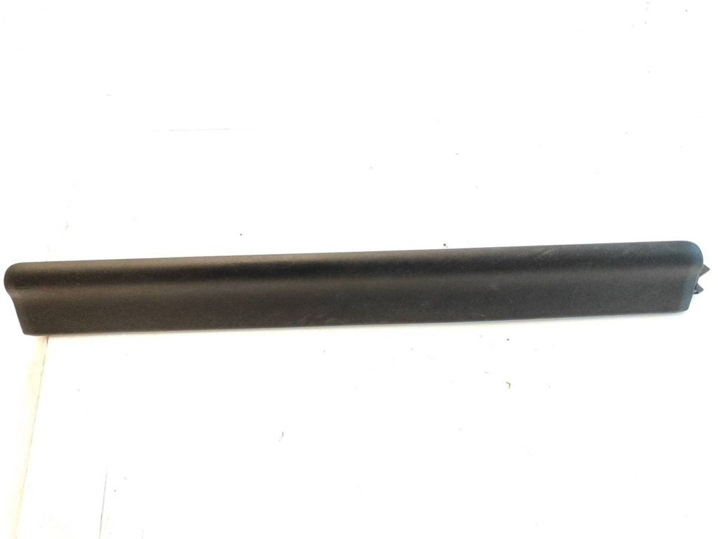 Volvo S60 2012 Front right sill trim cover 31306758 