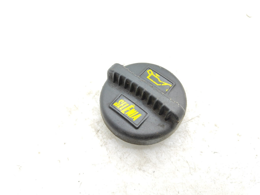 Alfa Romeo 147 1.9JTD 16V 103kW 2002 Diesel Engine Oil Filler Cap