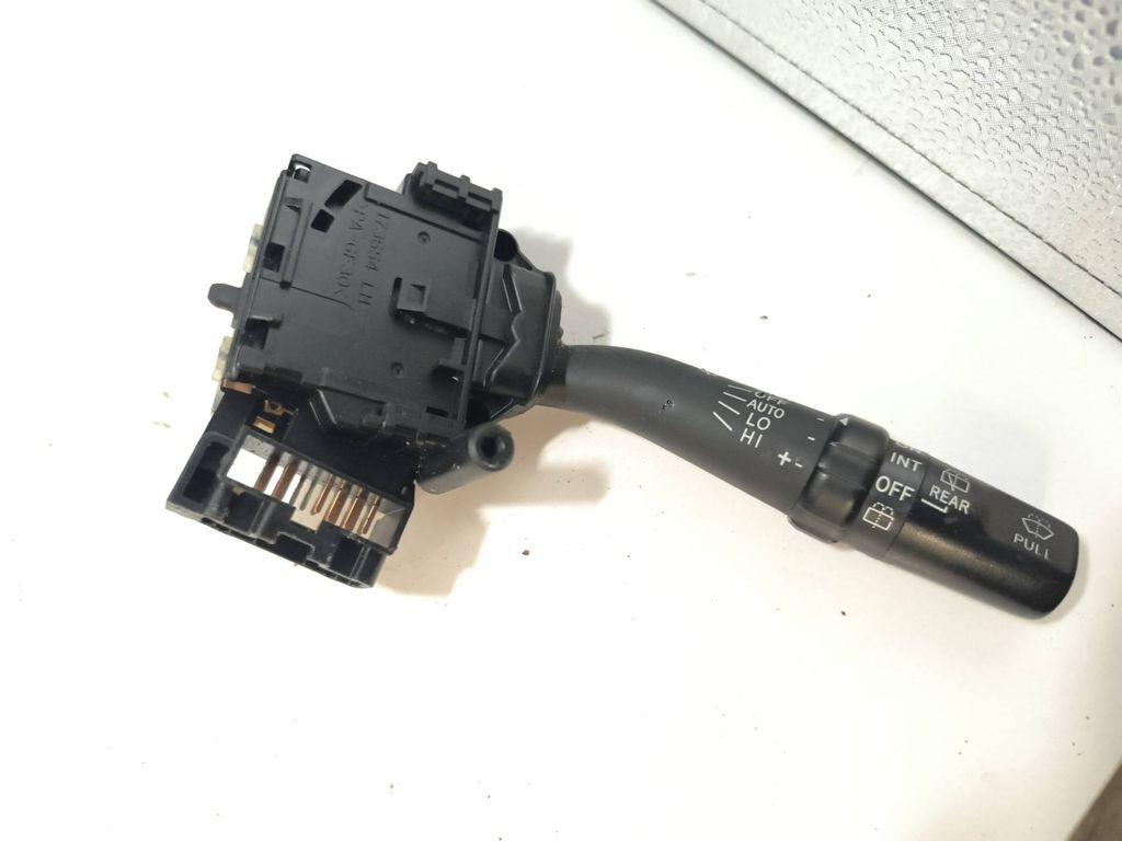 Toyota Avensis T250 2006 Wiper control switch stalk 173821 