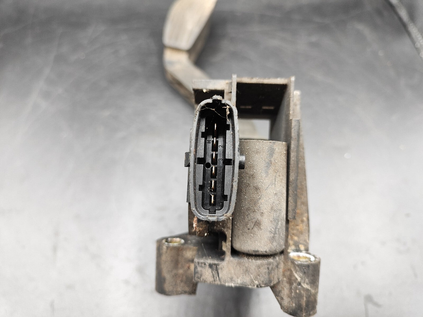 Fiat Punto 1.2 44kW 2005 Accelerator Throttle Pedal 46527295 0281002325