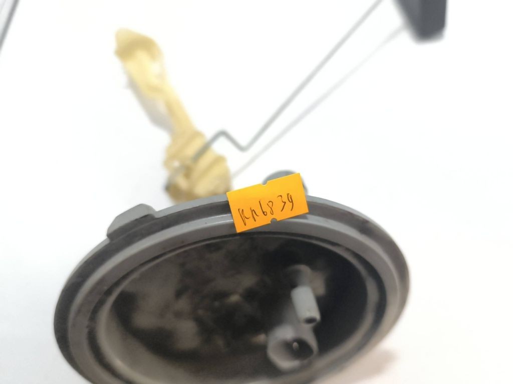 BMW 7 E65 E66 2002 Fuel level sensor 6756258 