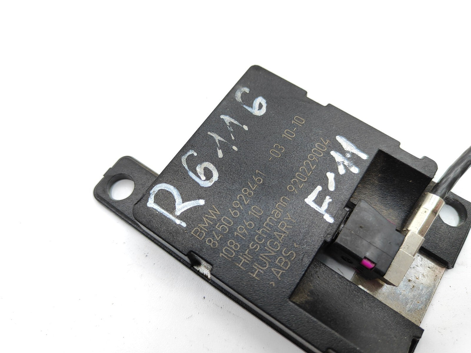 BMW 7 Series E65 E66 Bluetooth Antenna Module 6928461 84506928461