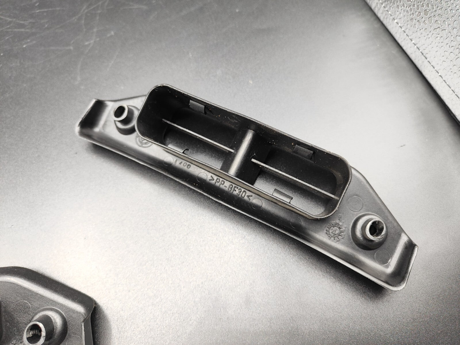 Alfa Romeo 147 1.9D JTD 85kW 2002 Ventilation Air Duct 46763190