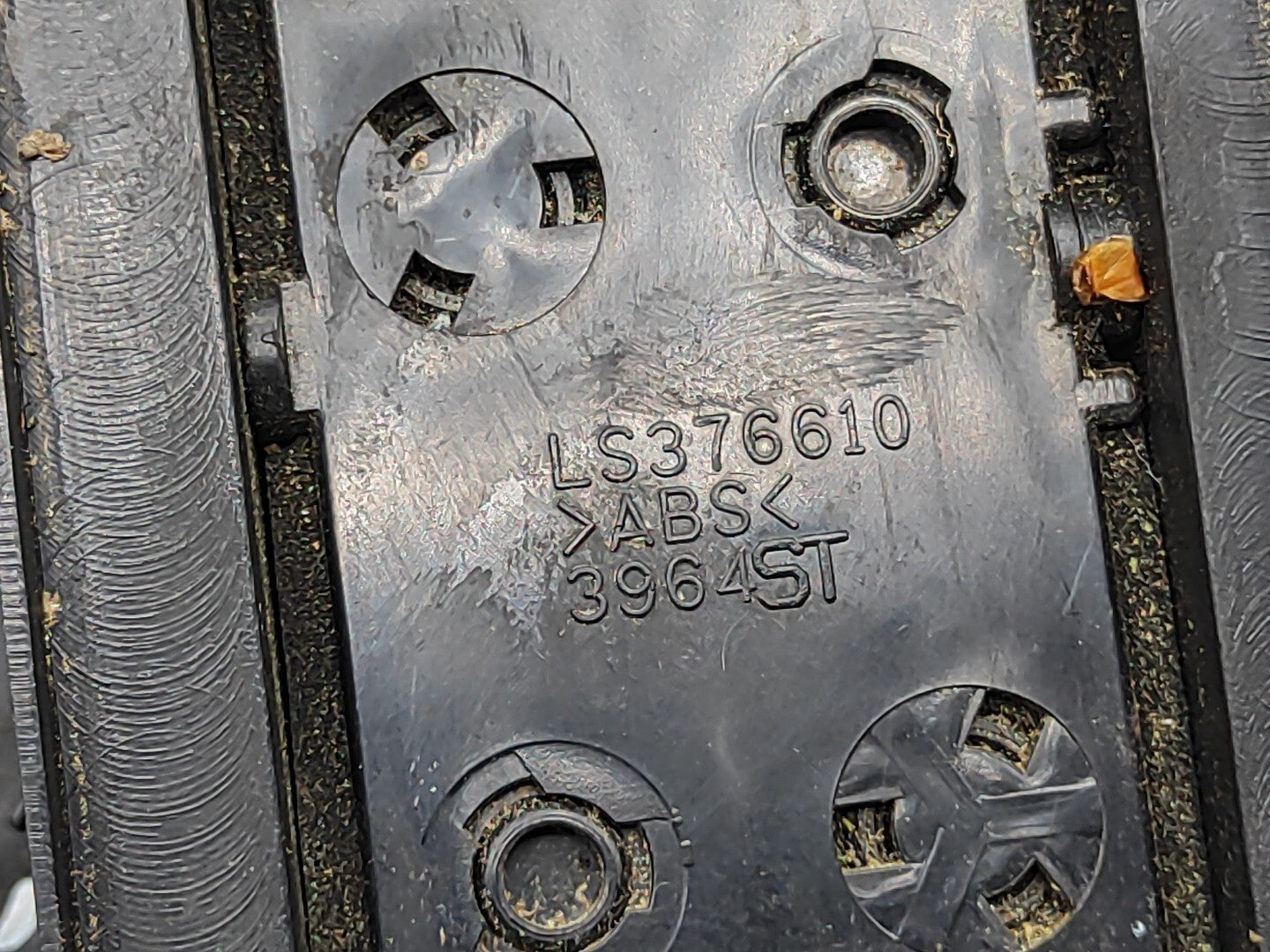 Alfa Romeo 159 2008 Front Panel Dashboard Center Air Vent Grill LS376610 Beige