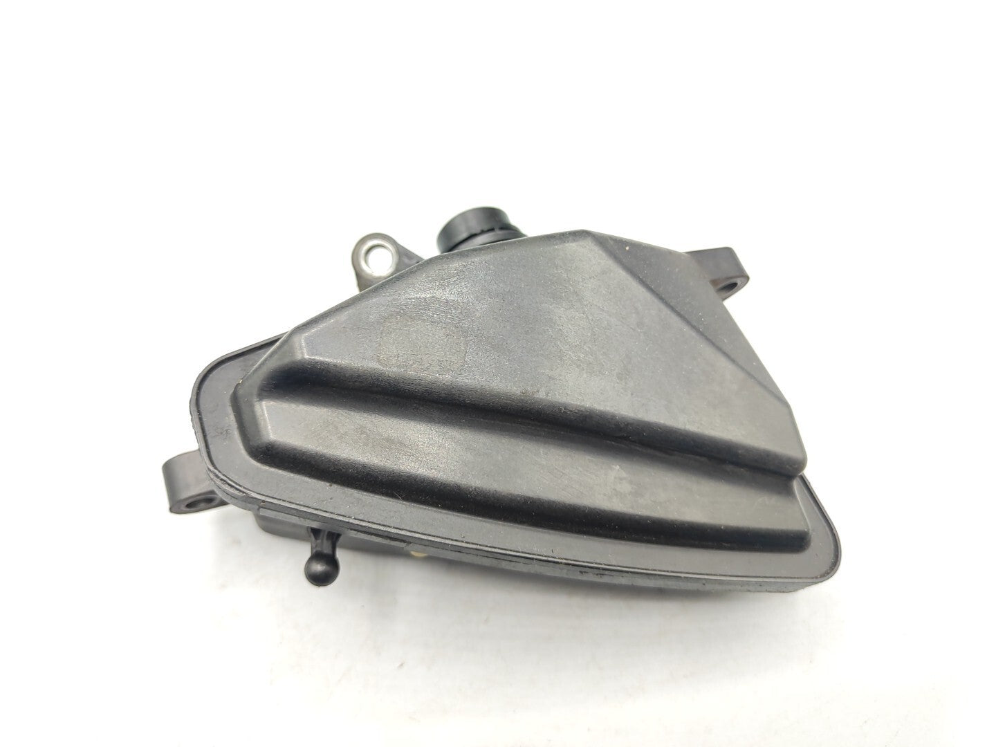 Mercedes Benz W212 2010 Turbo Air Intake Resonator Pipe Hose A6421400087