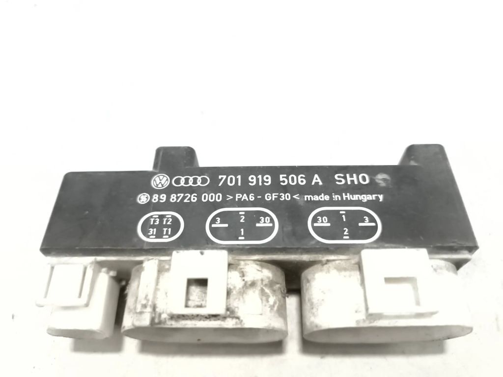 Volkswagen Sharan 1999 Diesel Coolant fan relay 701919506A 