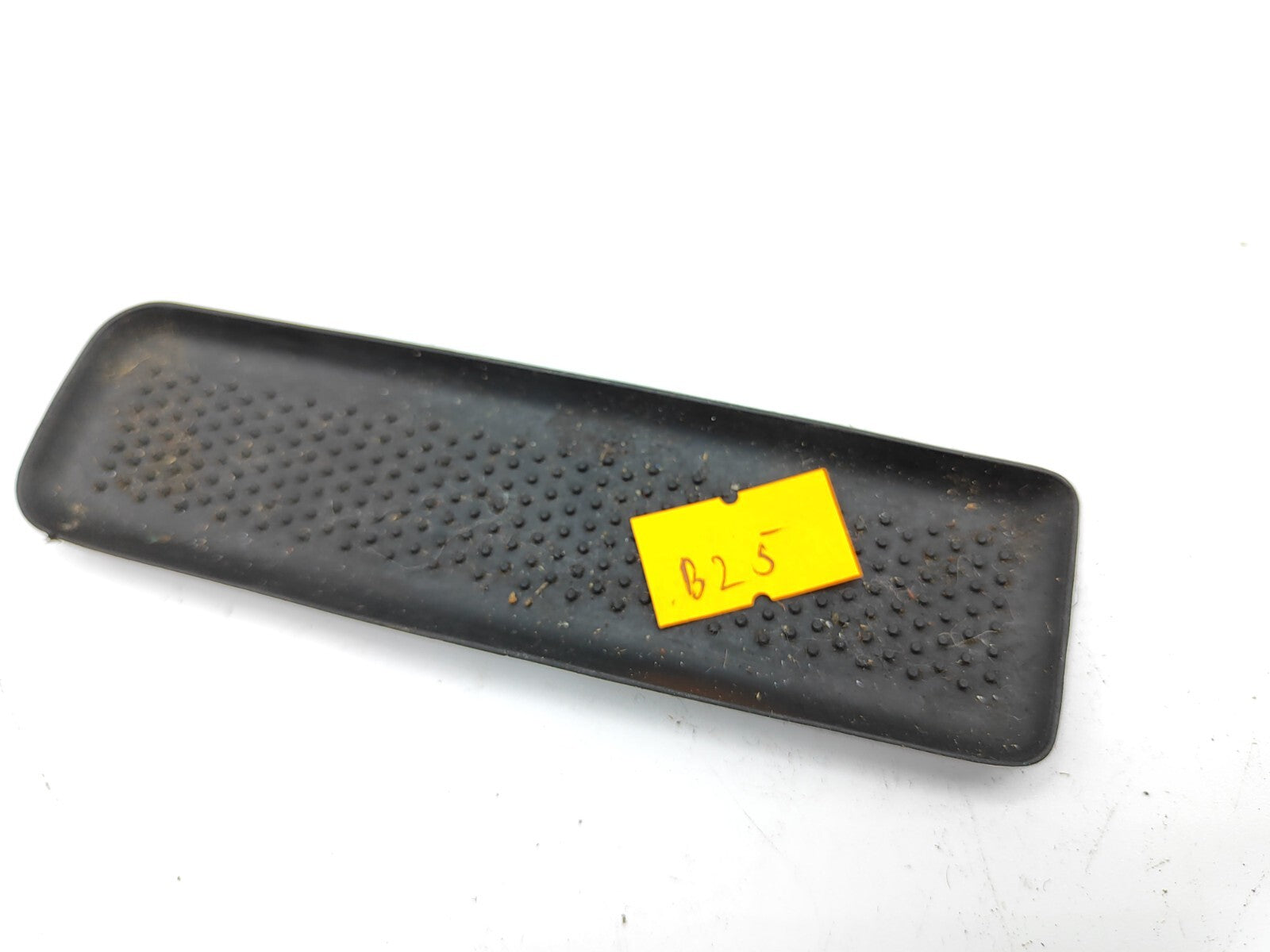 Alfa Romeo GT 2.0JTS 2005 Center Console Rubber Mat Insert 156040102