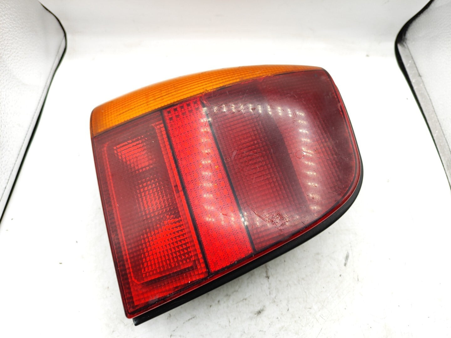 Volkswagen Polo 6N2 1996 LHD Rear Left Side Taillight Lamp Light 6N0945095