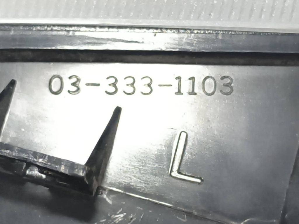 Chrysler Grand Voyager II 1995 Left headlight headlamp 033331103