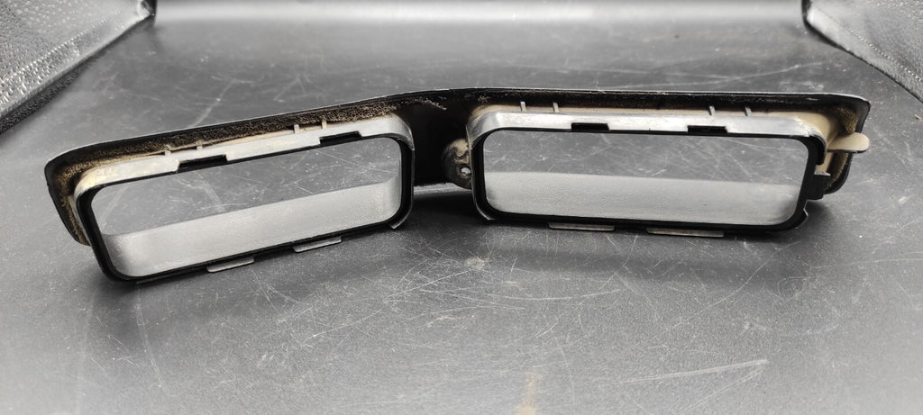 Audi 80 B3 1989 Front Right Door Card Handle Trim 893867196