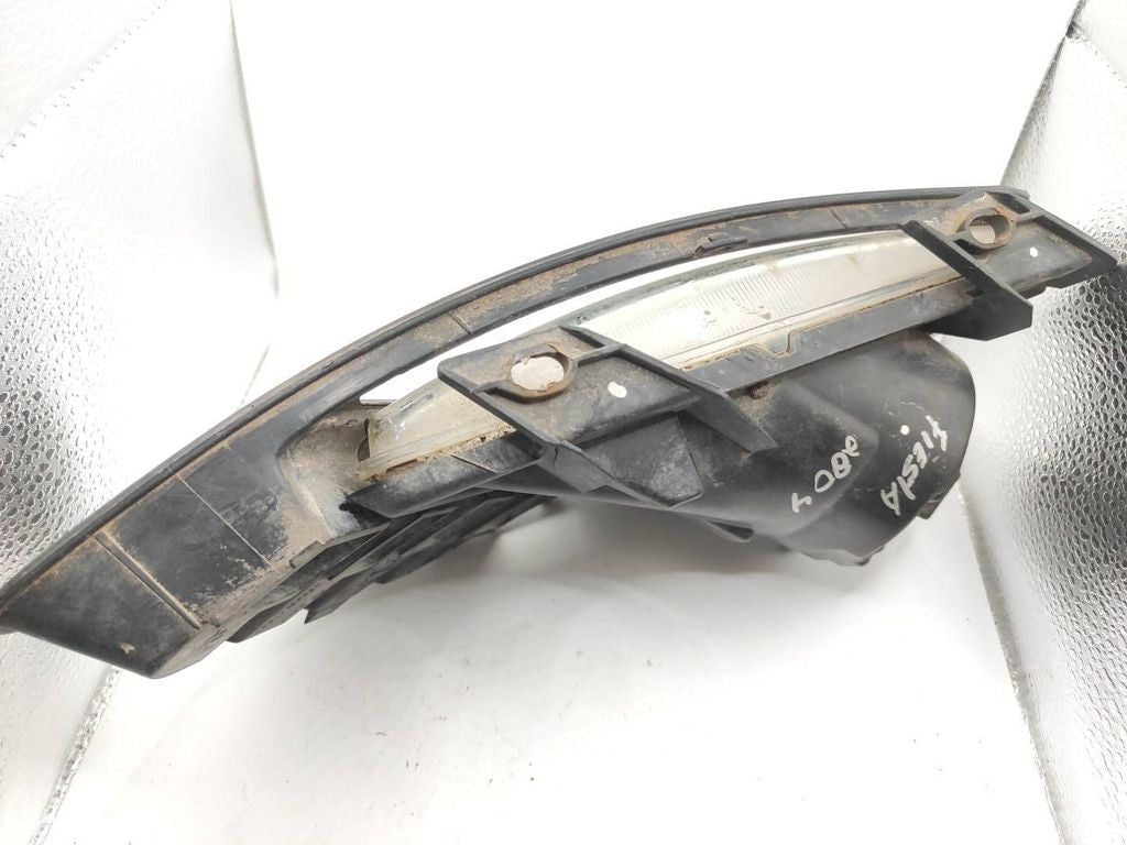 Ford Fiesta 2004 front bumper fog light grill 89202182 