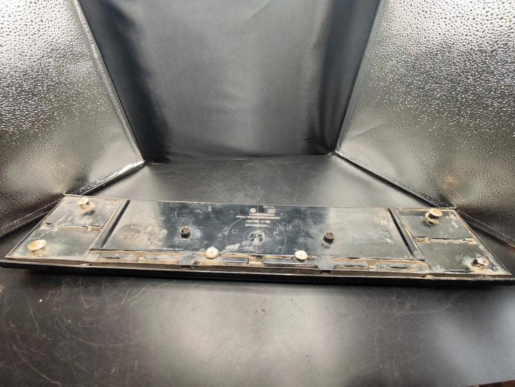 Opel Ascona C 1987 Rear Tailgate Trunk Boot Blenda Number Plate Bar ZB138302