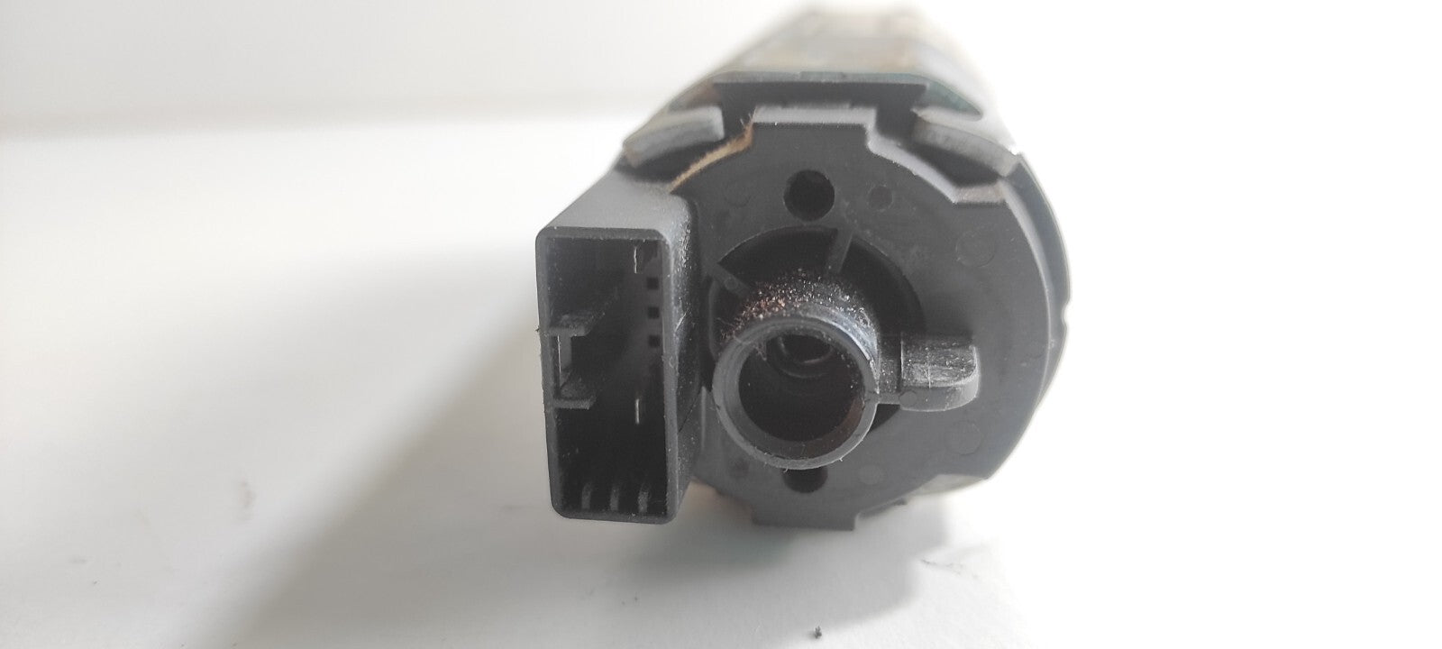 Peugeot 607 3.0i V6 1999 Electric Seat Adjustment Motor 404827 9470480C