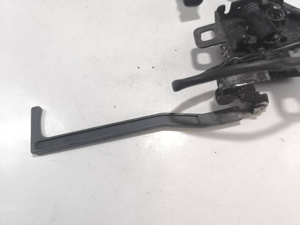 Fiat Croma 2.4JTD 147kW 2007 Diesel bonnet hood lock catch 