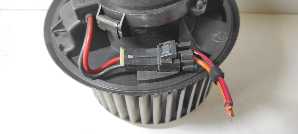 Alfa Romeo 147 4/5D 110kW 2004 LHD Interior Heater Fan Blower 5248844802