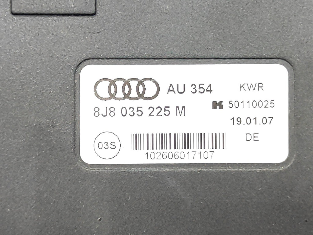 AUDI TT 8J3 3.2 V6 2007 Bootlid Radio Antenna Amplifier 8J8035225M