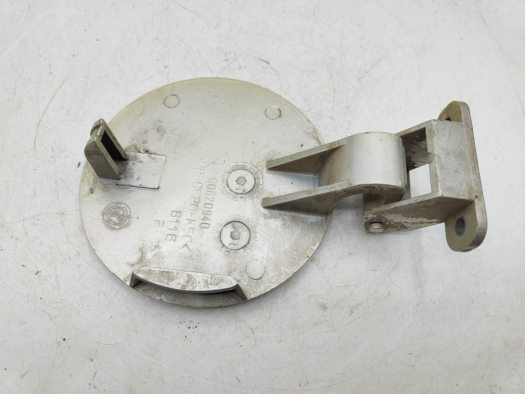 Alfa Romeo 156 2.4 JTD 2004 Fuel Flap Cap Cover 60620940 Silver