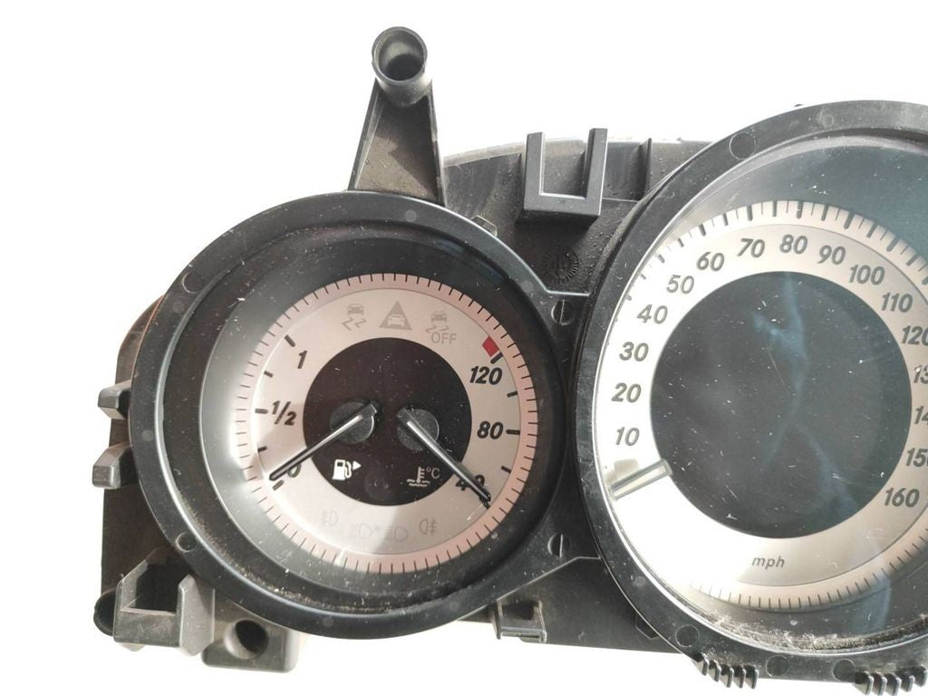 A2049002708 Mercedes-Benz C W204 2011 RHD speedometer instrument cluster 