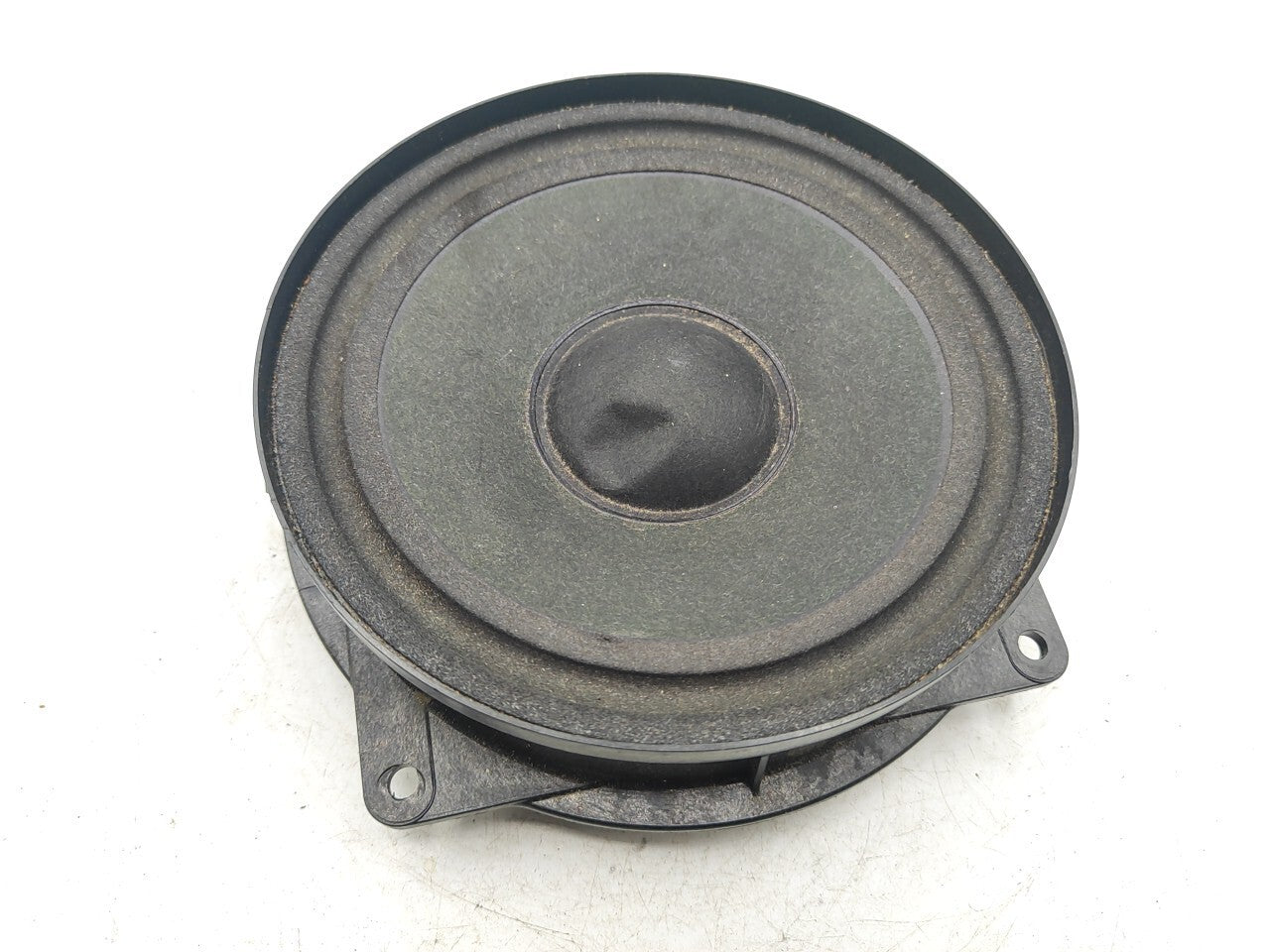 Alfa Romeo 147 1.9JTD 8V 85kW Diesel 2006 Interior Door Speaker