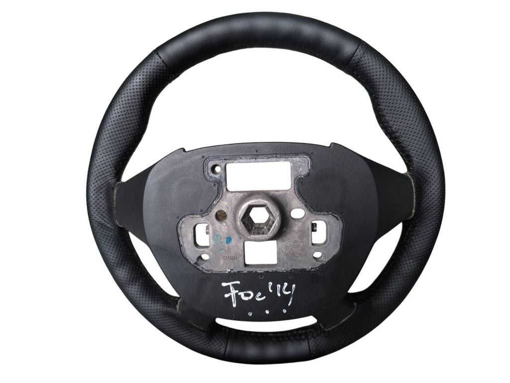 Ford Focus 2013 Steering wheel BM513600AD3 / NEW COVER GOOD CONDITION