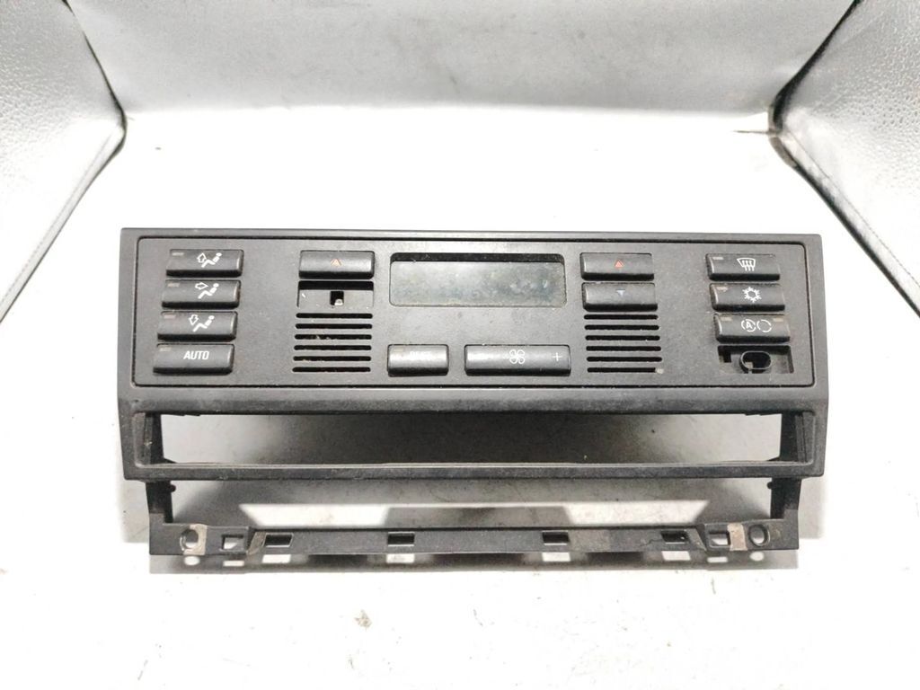BMW 5 E39 2001 AC Climate control unit module 6901628 