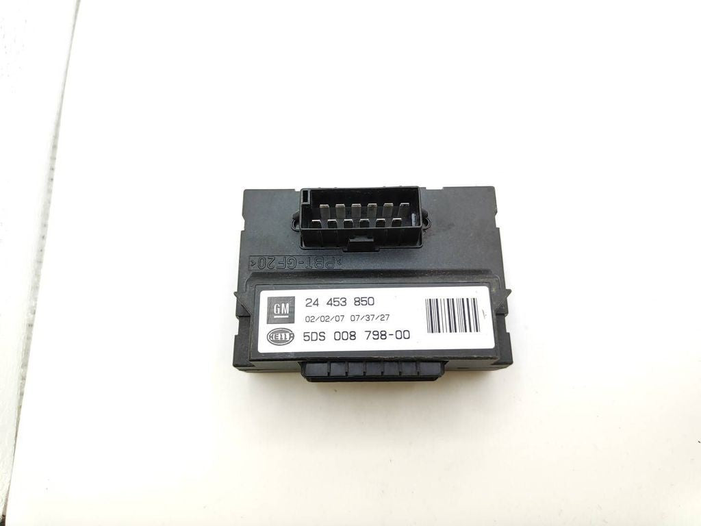 Opel Astra H 2006 Tow bar trailer hitch control unit module 24453850 