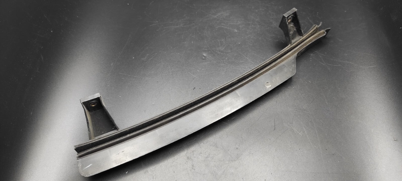 Alfa Romeo 156 2003 Front Left Window Stripe Molding Bracket 606553690