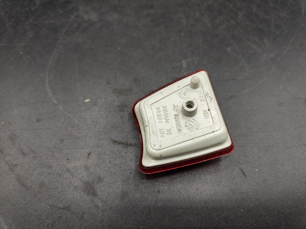 Alfa Romeo 166 2.4JTD 110kW 2001 Door Reflector / Light 60626064