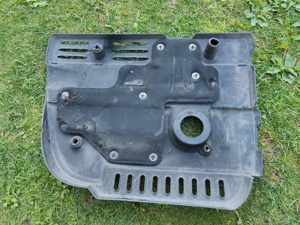 Alfa Romeo 147 8V JTD 2005 Diesel Engine Plastic Top Cover 46480339