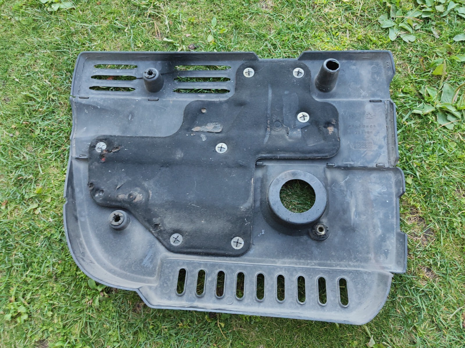 Alfa Romeo 147 8V JTD 2005 Diesel Engine Plastic Top Cover 46480339