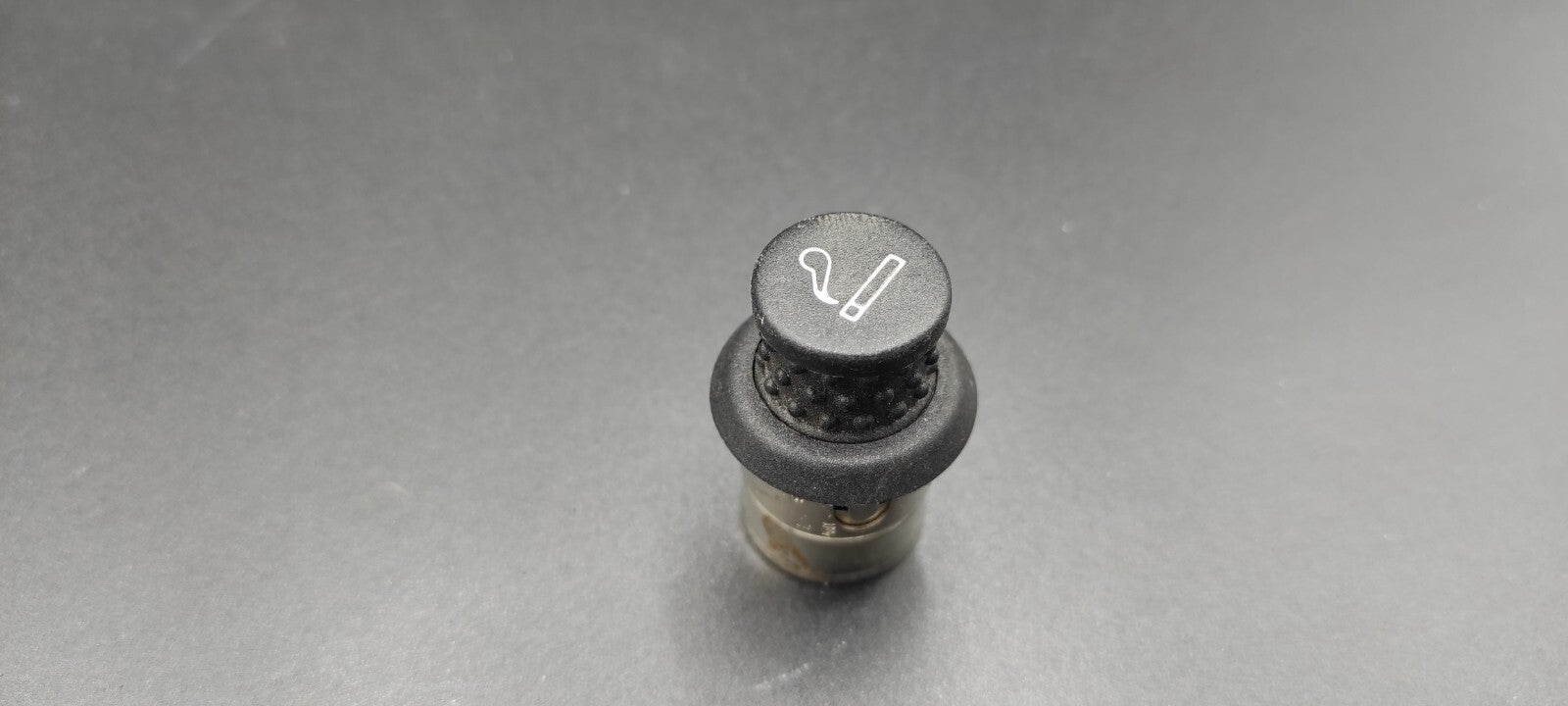 Alfa Romeo 147 2003 LHD Front Dashboard Ashtray Cigarette Lighter 12V