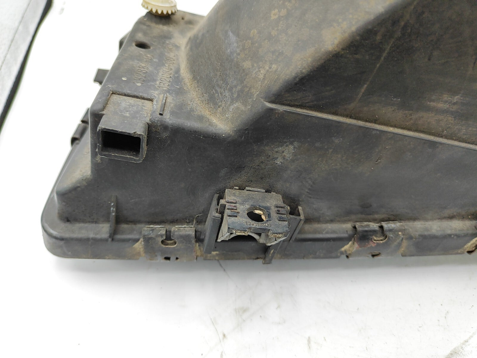 Audi 80 B3 1989 LHD Front Right Headlight 13288400