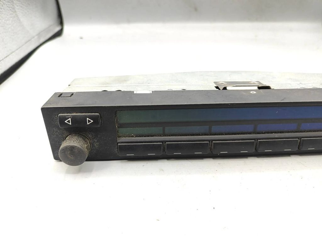 BMW 7 E38 1998 Radio CD player head unit 7608710040 