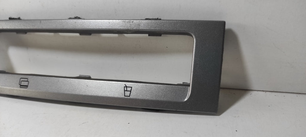 Alfa Romeo 147 1.9JTD 2002 LHD Front Cup Holder Storage Surround Trim