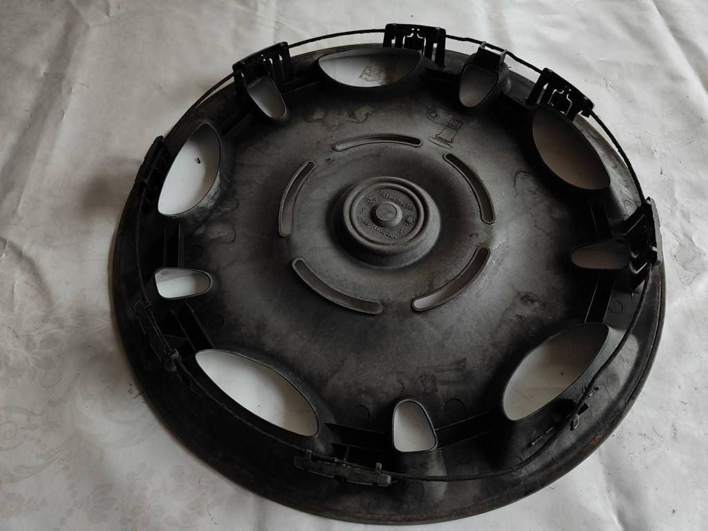 BMW 3 E36 1994 R15 wheel hub cap trim 36131094158 