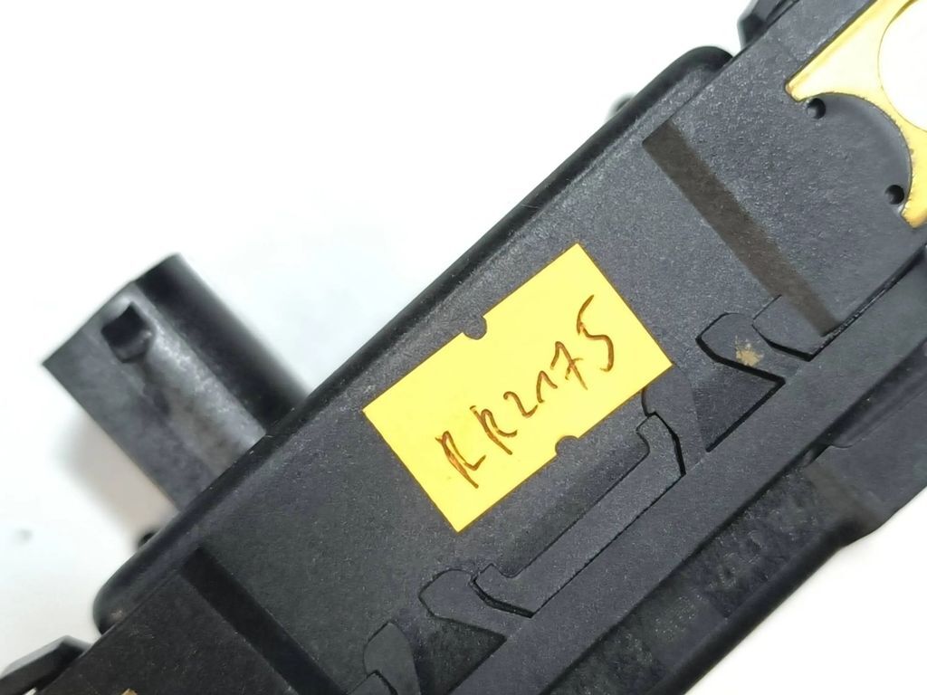 Mercedes-Benz ML W163 2000 ESP acceleration yaw rate sensor A0045423918 