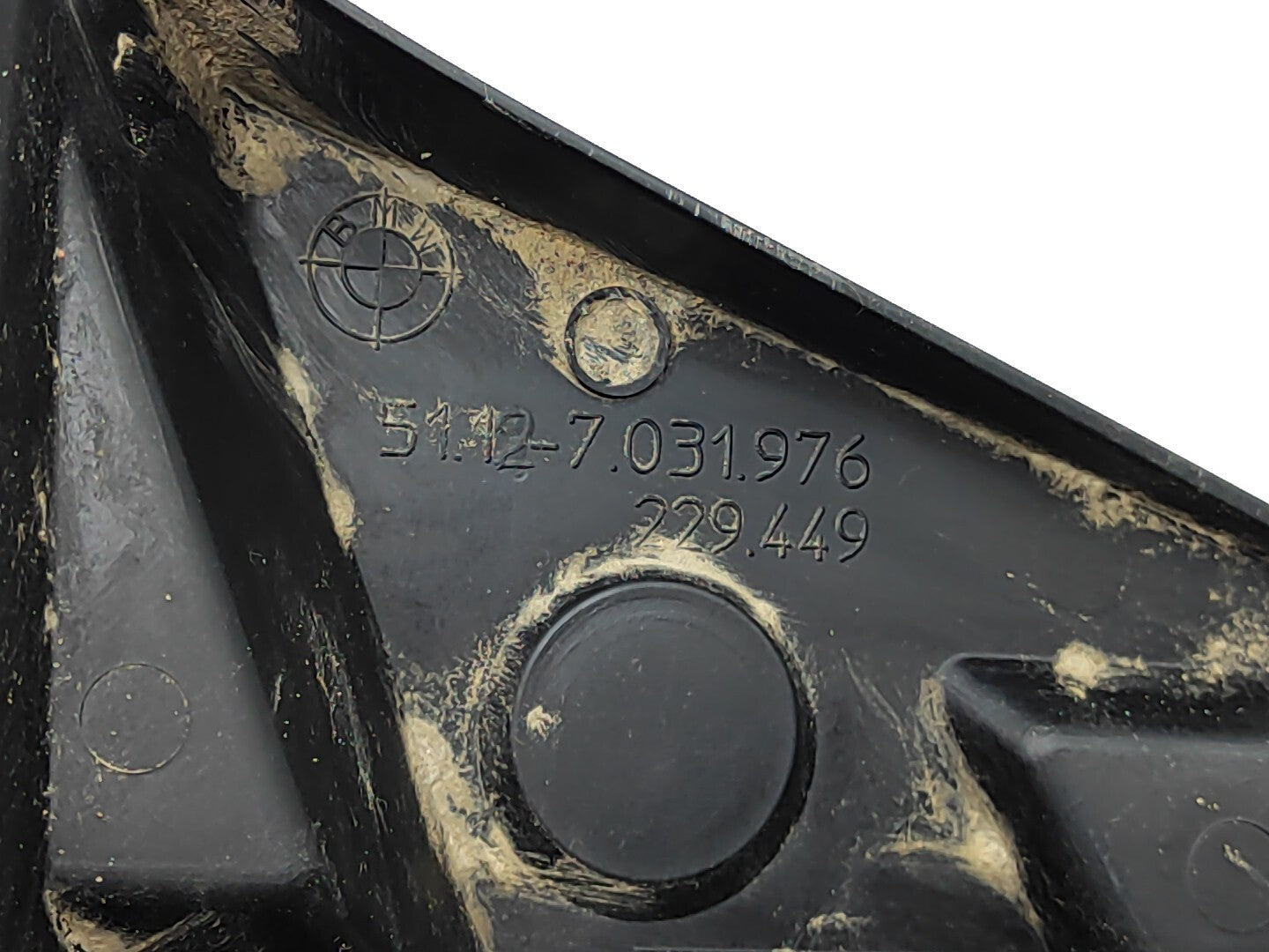 BMW 3 Series E46 1999 Rear Right Side Bumper Bracket 7031976 51127031976