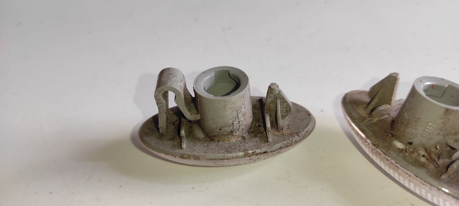 Peugeot 607 3.0i V6 Petrol 2001 Front Left Right Fender Indicator Light Set