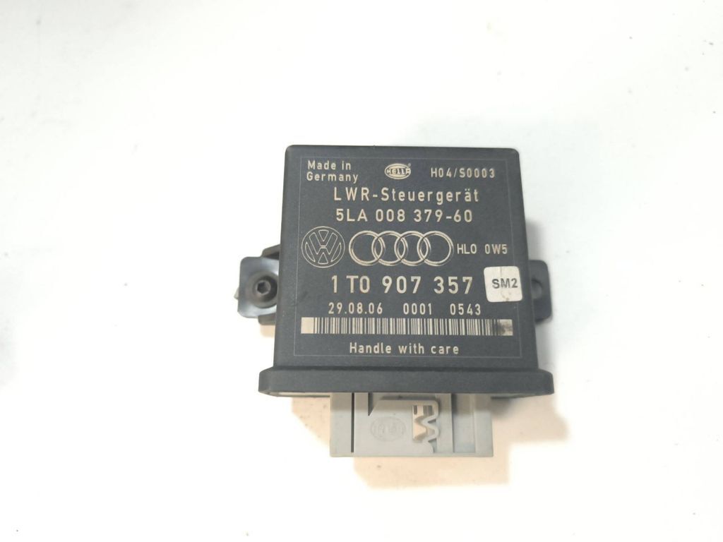 Volkswagen Golf V 2006 Light control module unit LCM 1T0907357 
