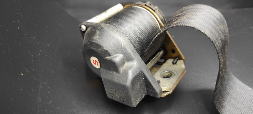 Alfa Romeo 166 2.4JTD 110kW 2001 Rear Left Seat Safety Seatbelt 044047