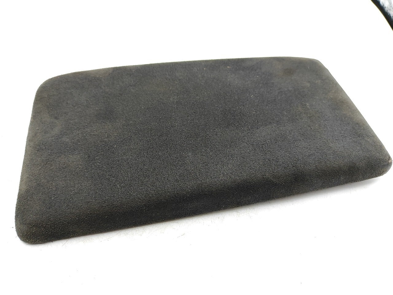 Alfa Romeo GT 1.9JTD 110kW 2006 Center Console Armrest Top Cover