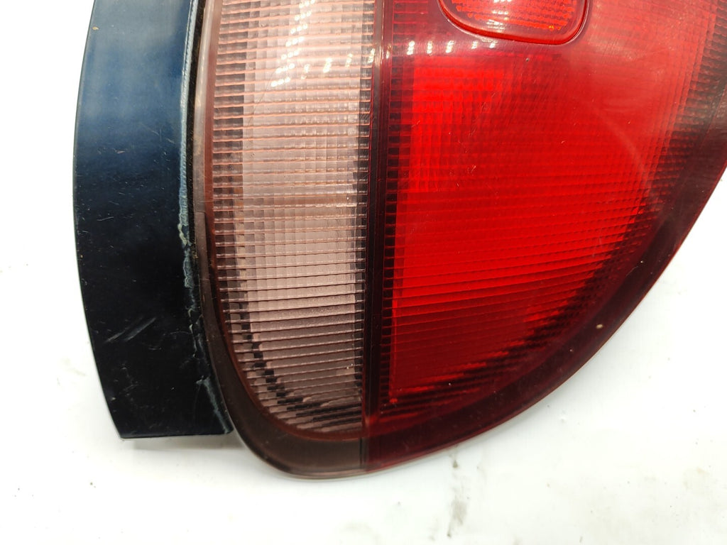Mazda 626 1.8i Hatchback 1999 LHD Rear Right Side Taillight 0431392R