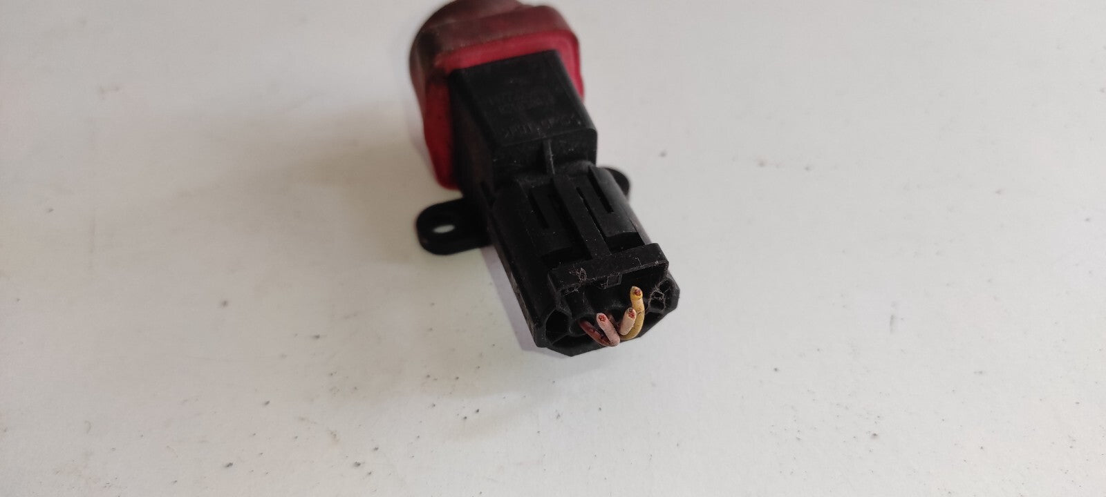 Peugeot 607 3.0i V6 2001 Petrol Fuel Cut Off Switch 1477226080