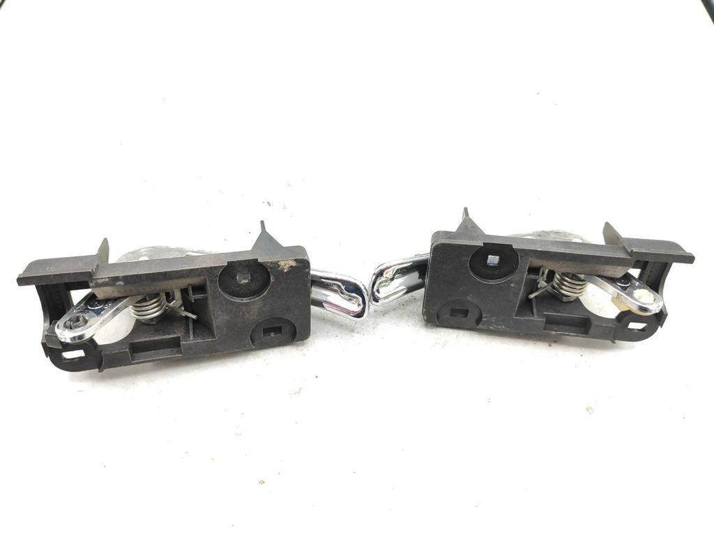 Alfa Romeo 147 1.9JTD 88kW 8V FL 2007 rear interior release handle 99098401 