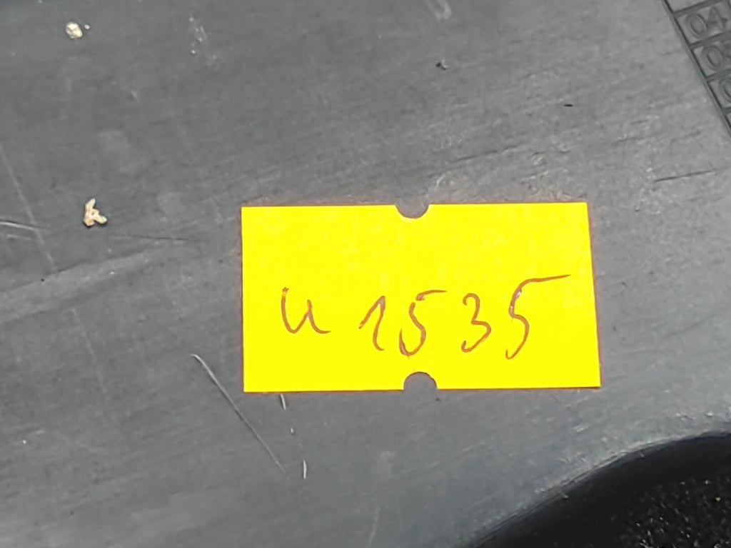 BMW E61 E60 520D 145kW Estate 2006 Rear Body Air vent grill 6945845