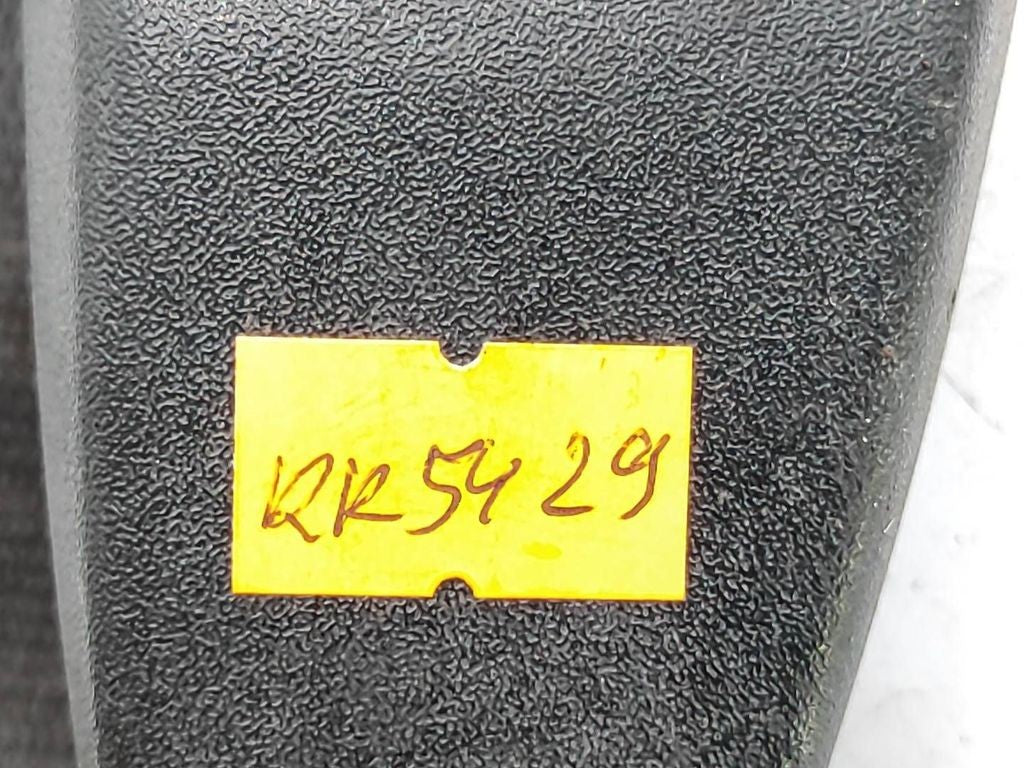 BMW 3 E46 2005 Rear seat belt buckle 8233292 