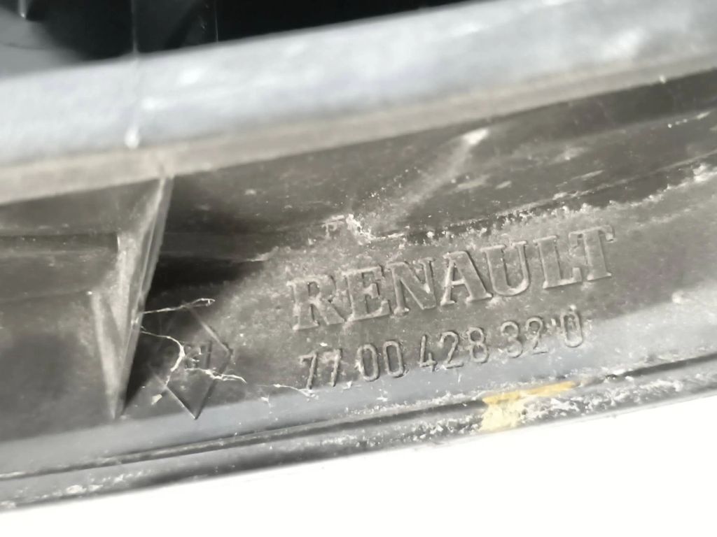 Renault Megane I 2001 rear left tail light lamp 7700428320 