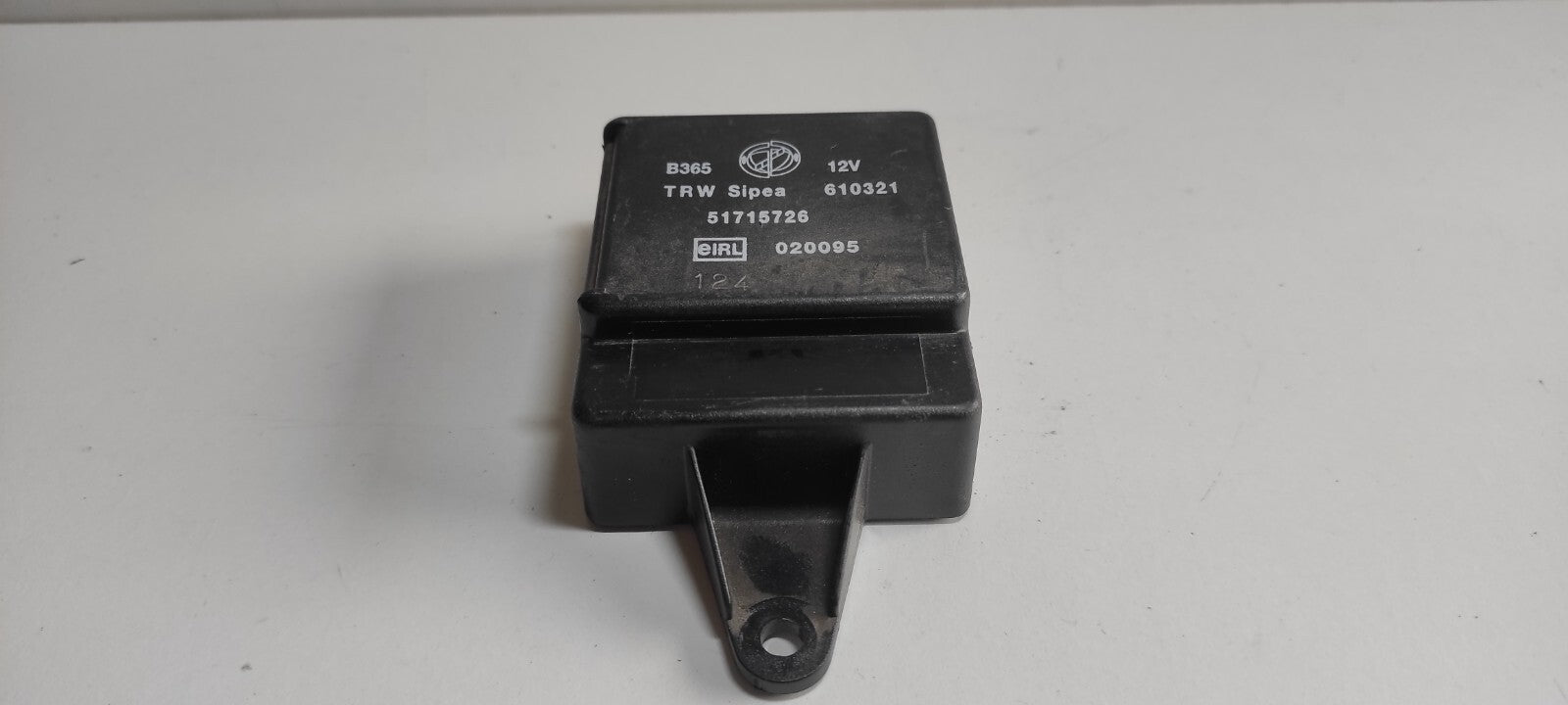 Alfa Romeo 156 2.4JTD 110kW 2003 Alarm Control Module Relay 51715726