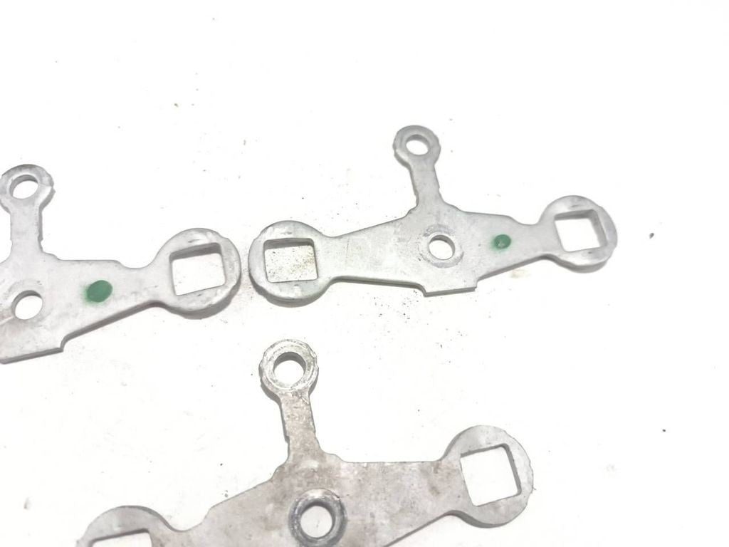 BMW M4 F82 F83 2017 S55 Engine fuel Injector clamp holder 