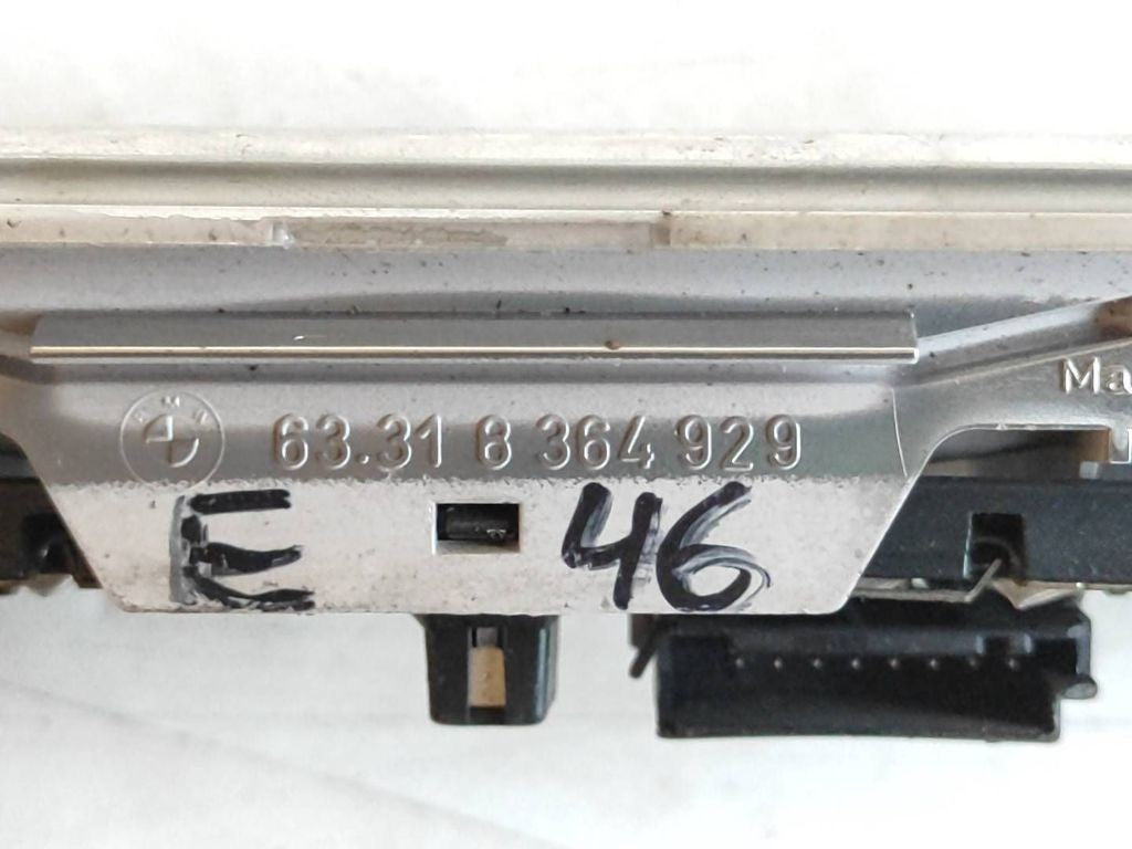 BMW 3 E46 2003 front seat light 8364929 